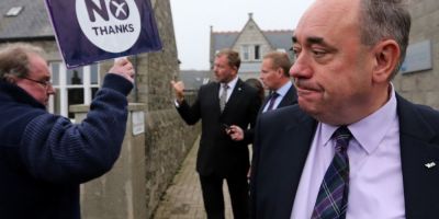 Alex Salmond demisioneaza din functia de premier al Scotiei