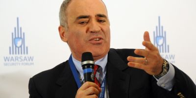 Garry Kasparov: Atat timp cat Putin este la putere, nu va fi pace in Europa. Se va agata de scaunul de la Kremlin pana la sfarsitul vietii