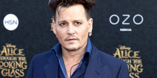 Johnny Depp are probleme cu banii: fostii manageri povestesc despre stilul de viata extravagant al starului