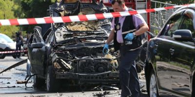 VIDEO Un colonel din cadrul serviciilor ucrainene militare de informatii, asasinat in explozia unei masini in centrul Kievului